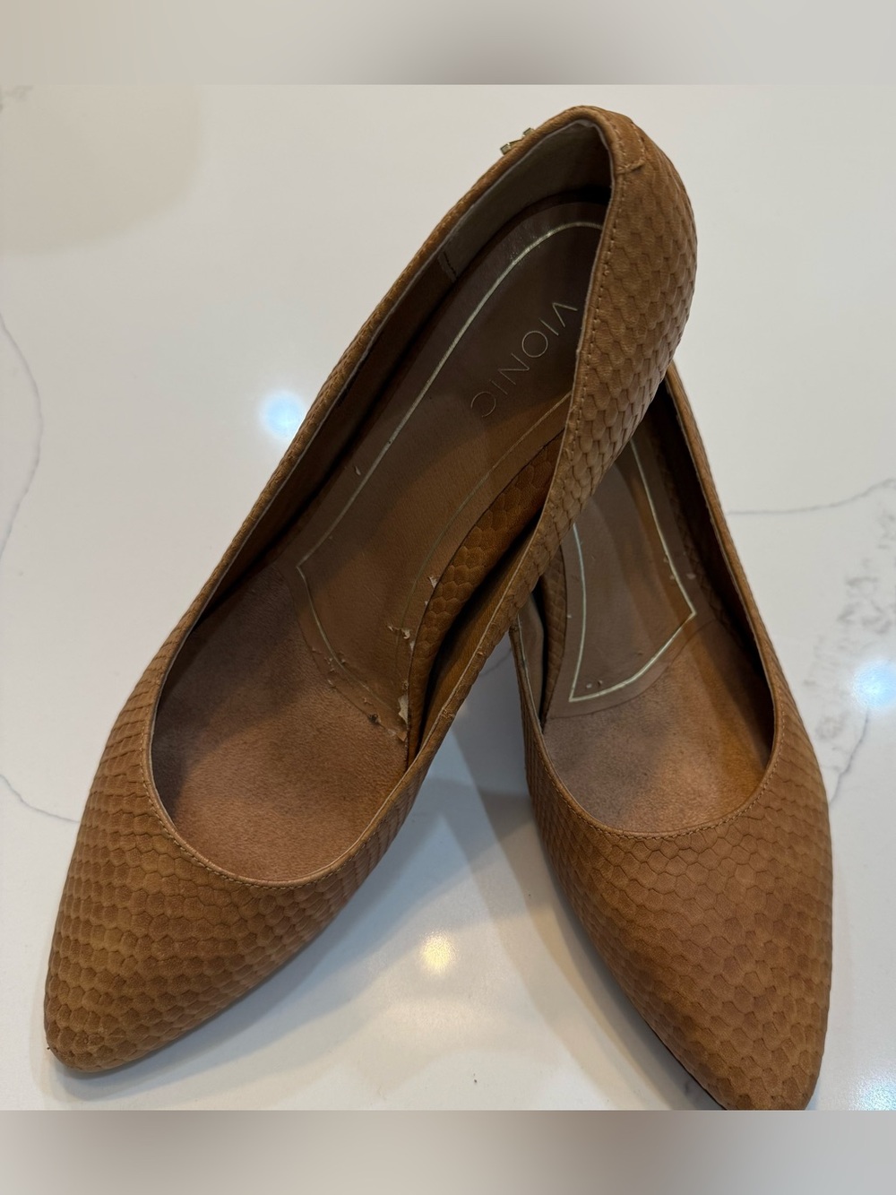 Vionic Mia Heels Tan Leather Pumps Snake embossed Comfort Support Workwear 9
